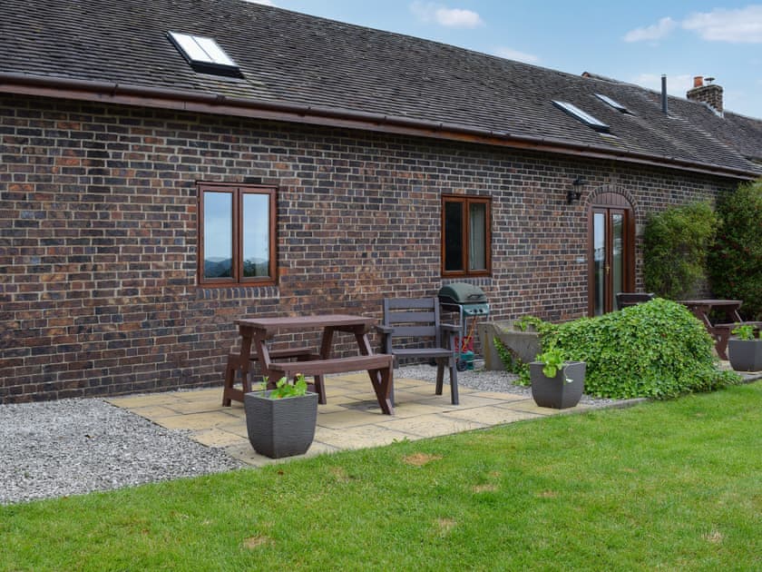 Exterior | The Granary - Donative Holiday Cottages, Warton, near Tamworth