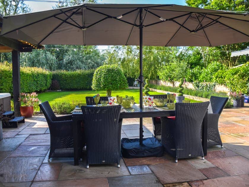 Outdoor eating area | Myrtle Cottage, Repps with Bastwick