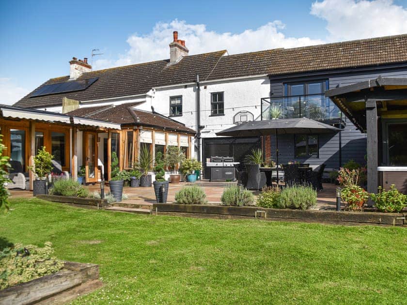 Exterior | Myrtle Cottage, Repps with Bastwick