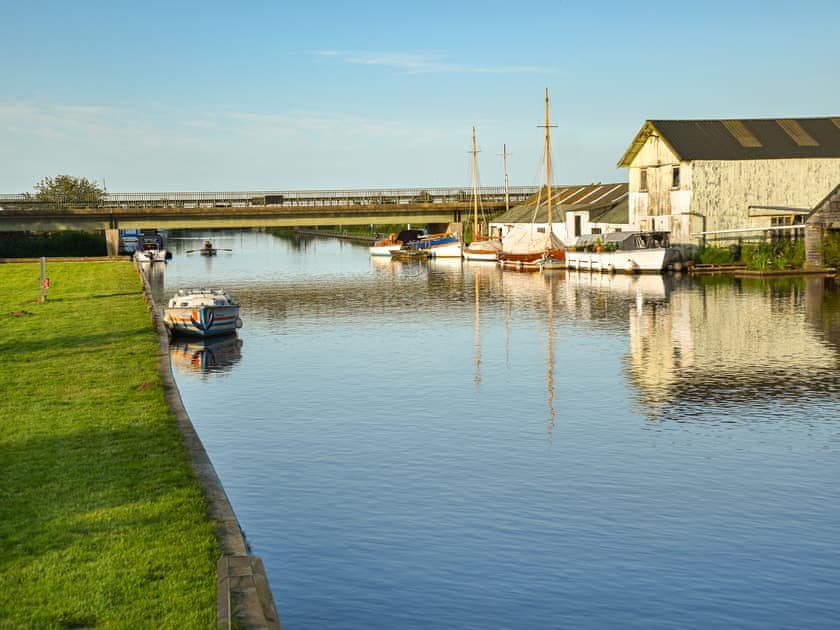 Surrounding area | Myrtle Cottage, Repps with Bastwick