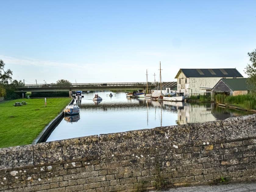 Surrounding area | Myrtle Cottage, Repps with Bastwick