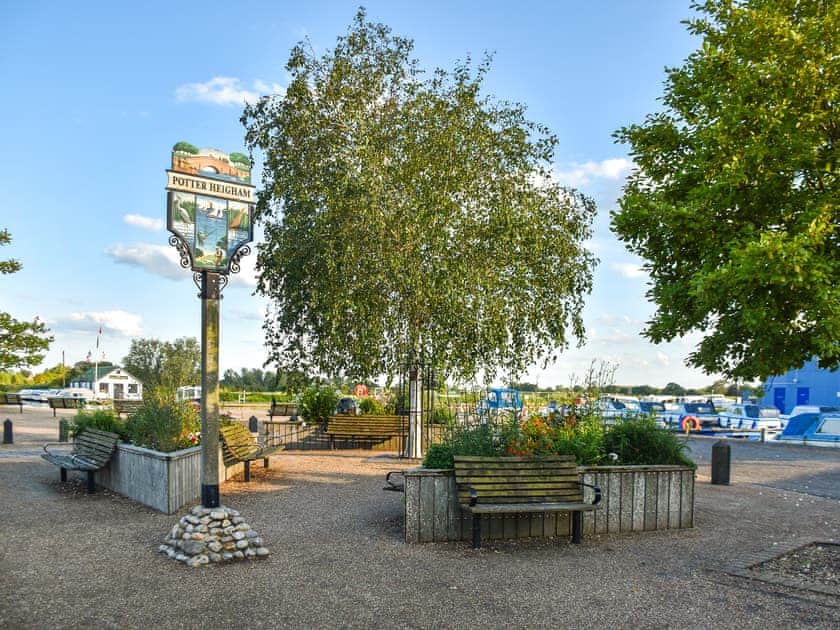 Surrounding area | Myrtle Cottage, Repps with Bastwick