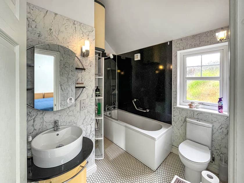 Bathroom | Bird’s Nest, Gatehouse of Fleet, near Castle Douglas