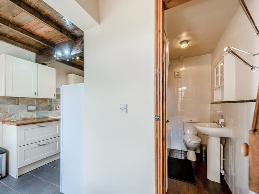 Bathroom | Ty’r Eithin Bach, Trimsaran, near Kidwelly