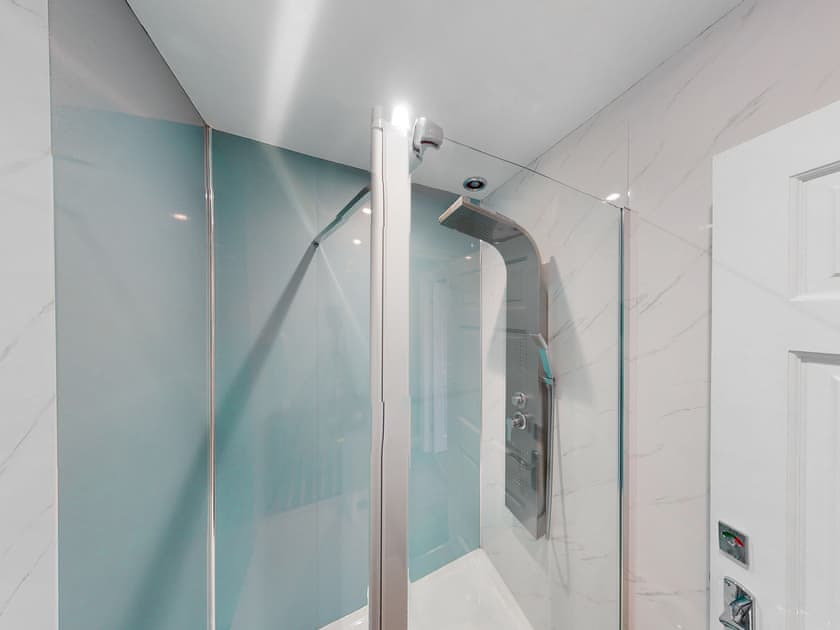 Bathroom | 44 Norwood, Scarborough