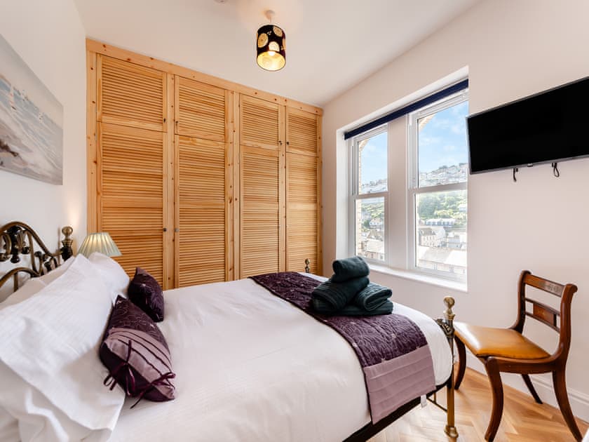 Double bedroom | White Horses, Ilfracombe