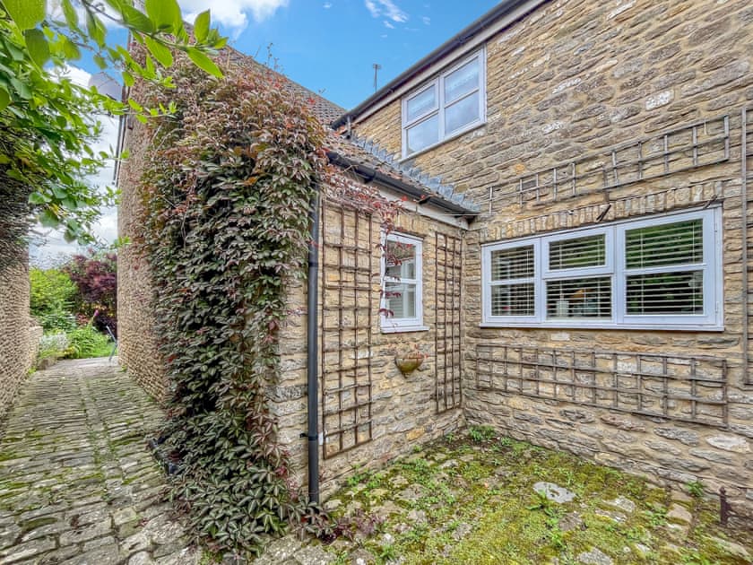 Outdoor area | Gladwyn Cottage, Sutton Benger, near Lacock