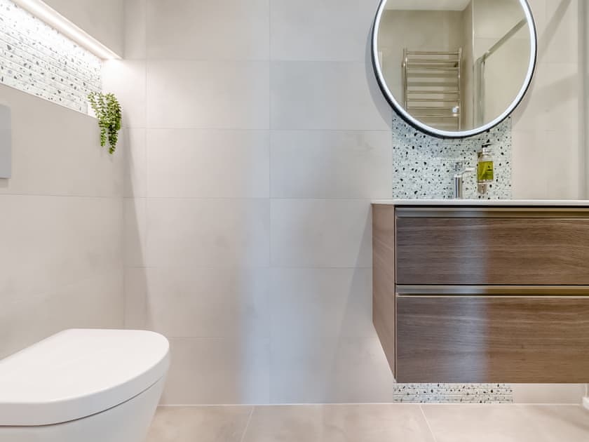 Bathroom | Ty Ynys - Gwbert Holiday Cottages, Gwbert, near Cardigan
