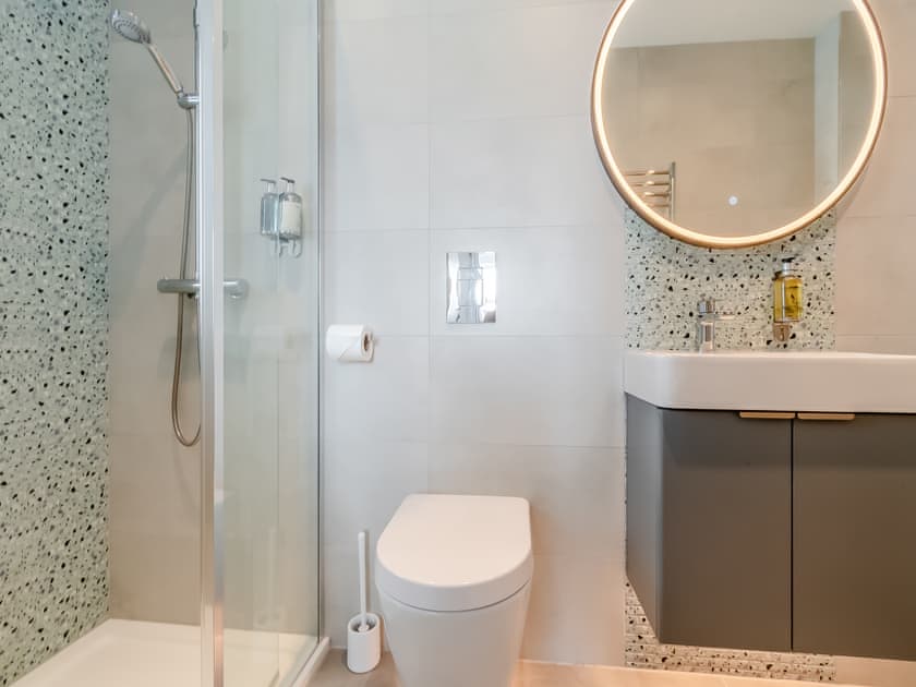 Bathroom | Ty Ynys - Gwbert Holiday Cottages, Gwbert, near Cardigan
