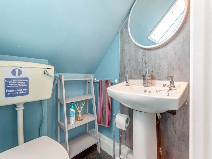 Bathroom | Sgath na Craig, Upper Colbost, near Glendale
