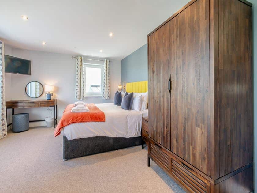 Double bedroom | Ty Mor - Gwbert Holiday Cottages, Gwbert, near Cardigan