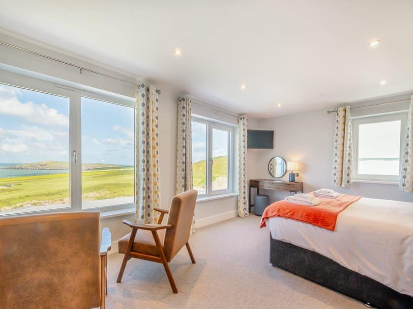 Double bedroom | Ty Mor - Gwbert Holiday Cottages, Gwbert, near Cardigan