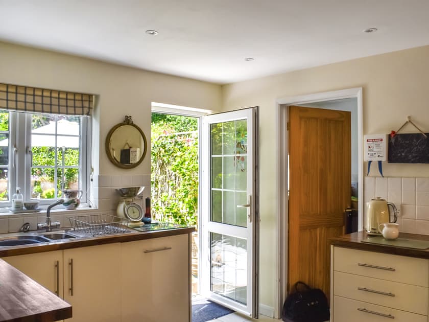 Kitchen | Hollyhocks Cottage, Hellandbridge, near Bodmin