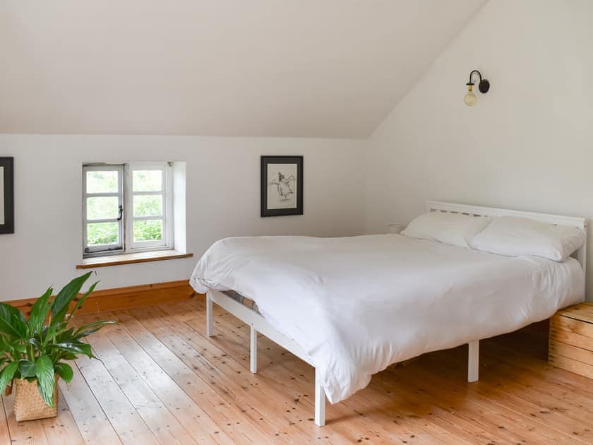 Double bedroom | Camelot, High Ham, near Langport