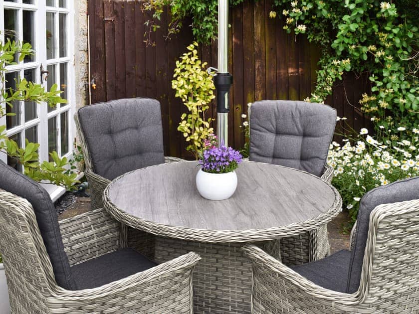 Sitting-out-area | Camelot, High Ham, near Langport
