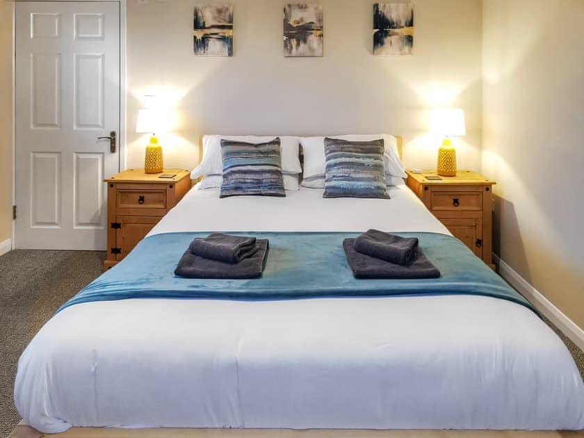 Double bedroom | River Bay - Norfolk Holiday Lodges, Brundall