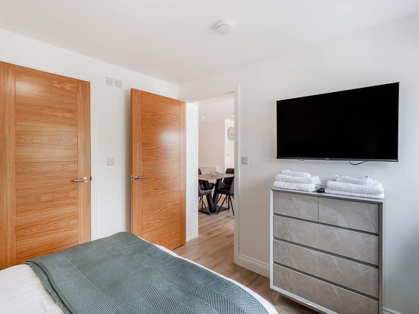 Double bedroom | Orchard Retreat - Orchard Holidays, Forest Of Dean