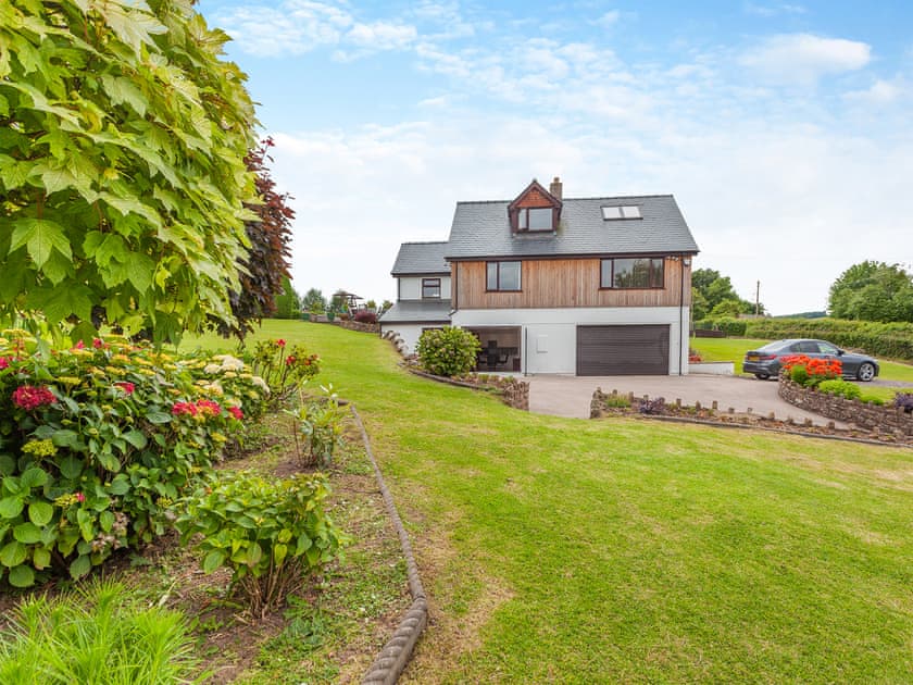 Garden | Orchard Retreat - Orchard Holidays, Forest Of Dean