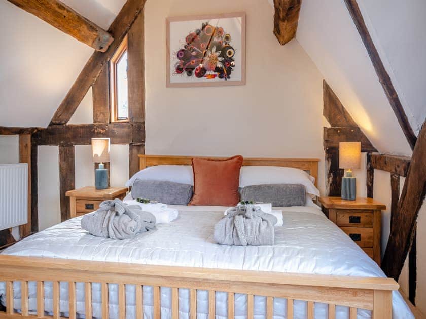 Double bedroom | The Manor House - White Birch Manor Getaways, Awre, near Westbury-on-Severn