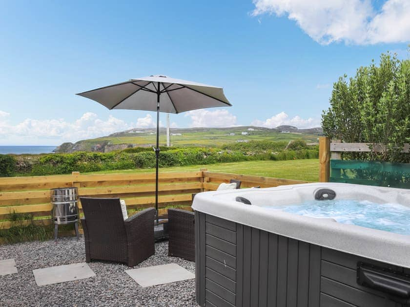 Hot tub | Awel Y Mor - Anglesey Vacations, Penrhos Feilw, near Trearddur Bay