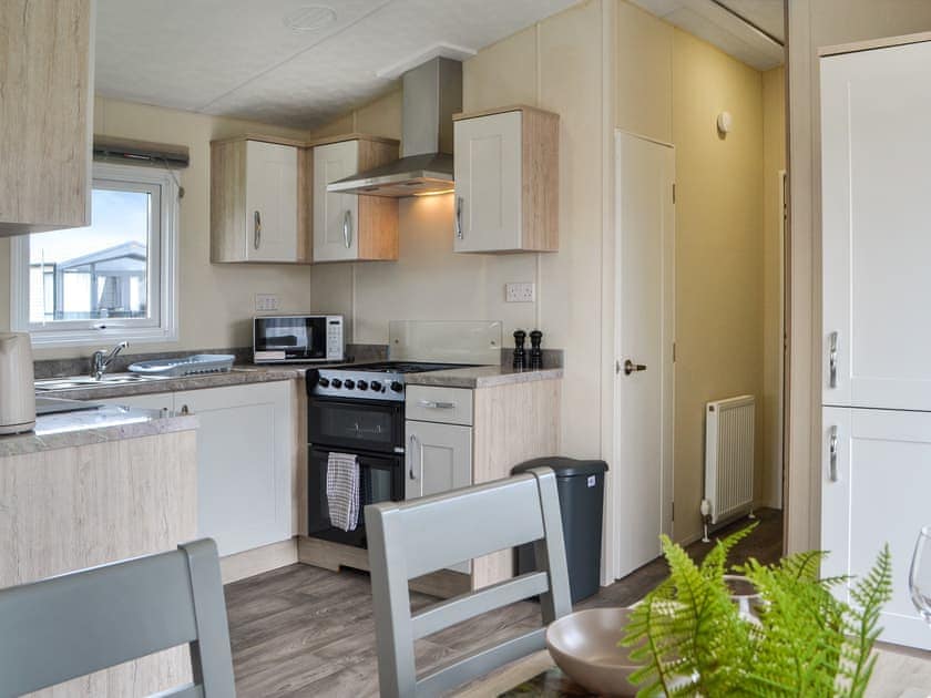 Kitchen/diner | Lodge 43 Bridlington Holiday Park - Bridlington Holiday Park, Carnaby, near Bridlington