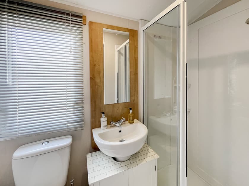 Bathroom | Sandy Paws - Bonnie Escapes, Southerness