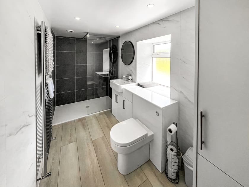 Bathroom | Dinvin Cottage, Portpatrick, near Stranraer