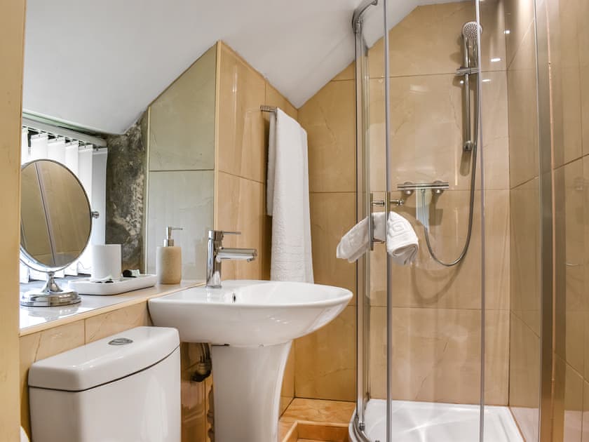 Bathroom | Swallow Cottage - East Ridge Farm Holiday Cottages, Staithes, near Saltburn-by-the-Sea