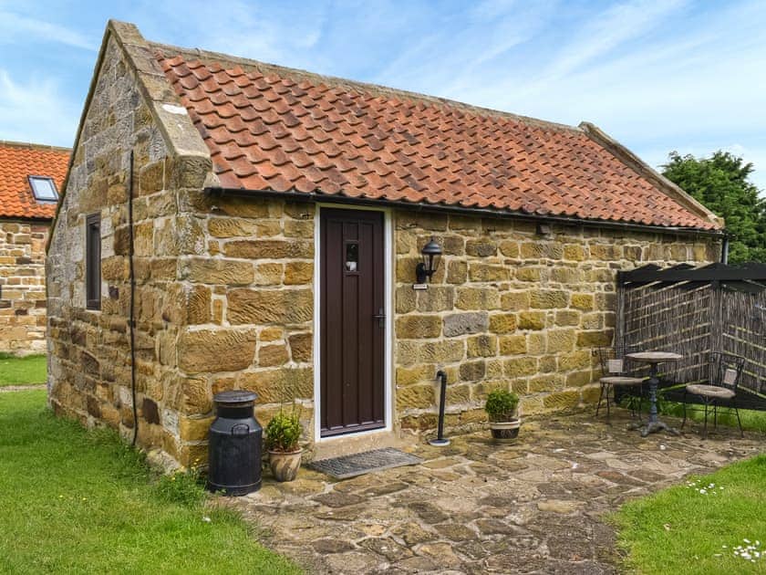 Exterior | Swallow Cottage - East Ridge Farm Holiday Cottages, Staithes, near Saltburn-by-the-Sea