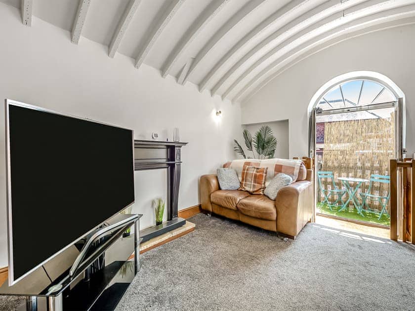 Living area | Roosters Retreat - Subiaco Holidays, Minehead