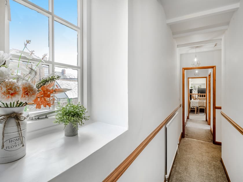 Interior | Roosters Retreat - Subiaco Holidays, Minehead