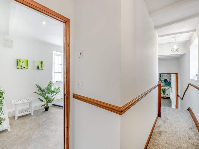 Interior | Roosters Retreat - Subiaco Holidays, Minehead