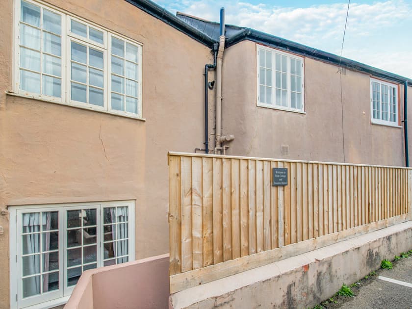 Exterior | Roosters Retreat - Subiaco Holidays, Minehead