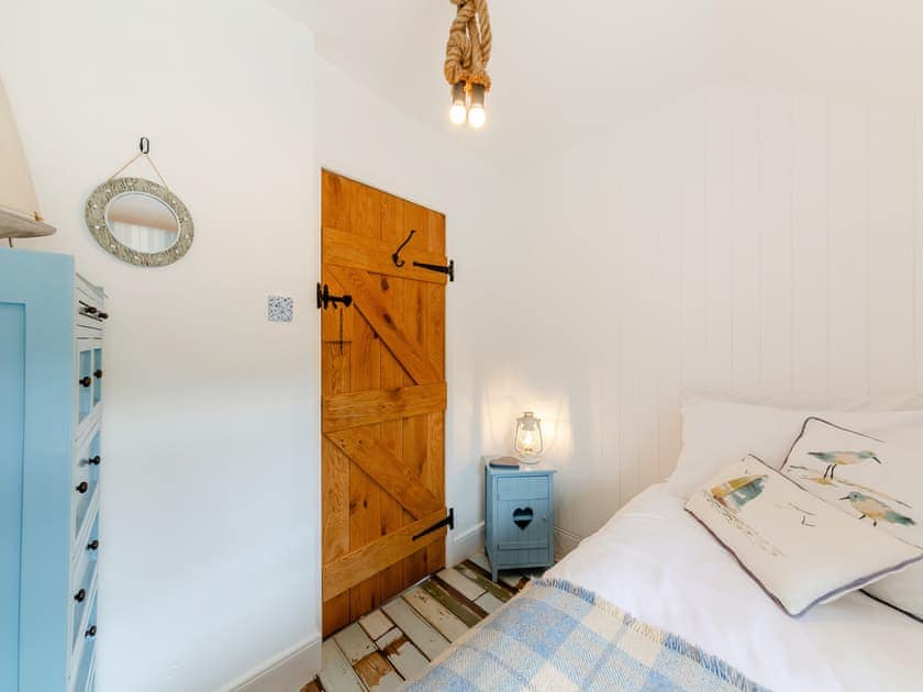 Delightful single room | Lake View Cottage, Yarrow Moor, near Bellingham