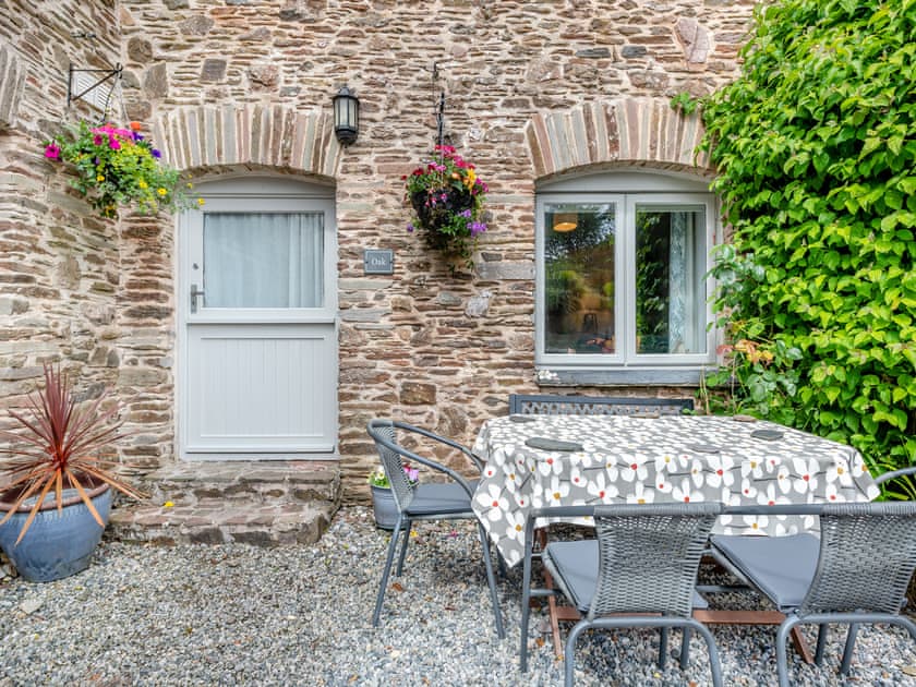 Sitting-out-area | Oak Cottage, Slapton