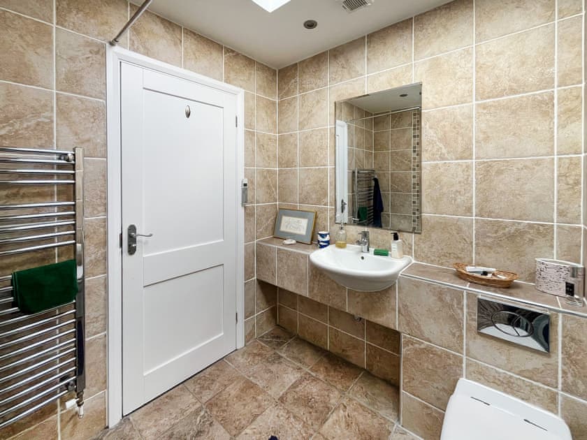 Bathroom | Sea breeze, Pagham near Bognor Regis