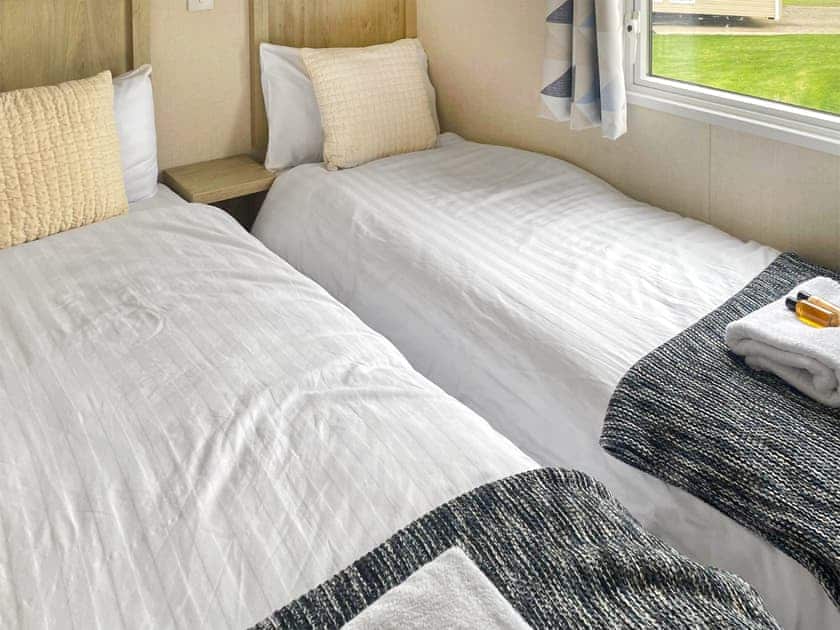 Twin bedroom | Bonnie Escapes- Seaview 61 - Bonnie Escapes, Southerness
