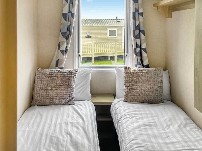 Twin bedroom | Bonnie Escapes- Seaview 61 - Bonnie Escapes, Southerness