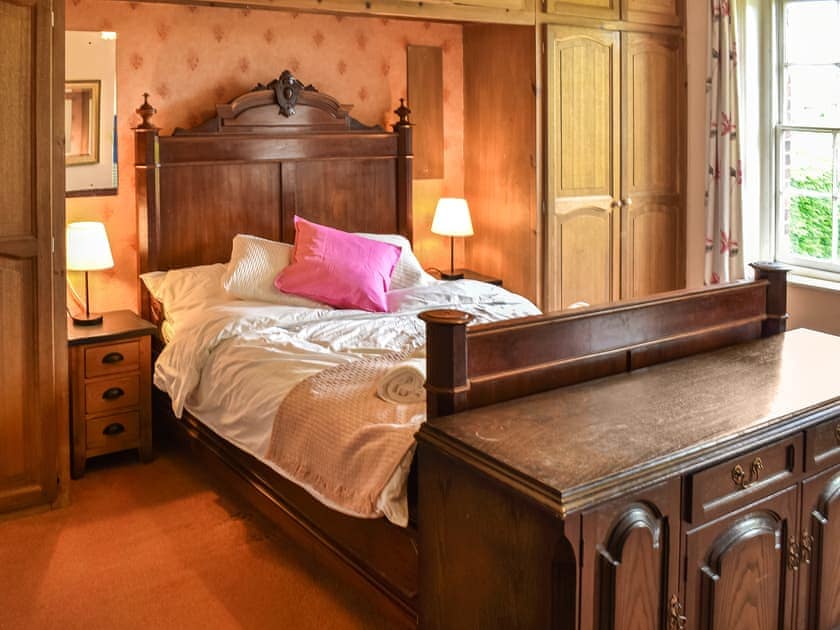 Double bedroom | Chilton Manor House, Sittingbourne, near Faversham