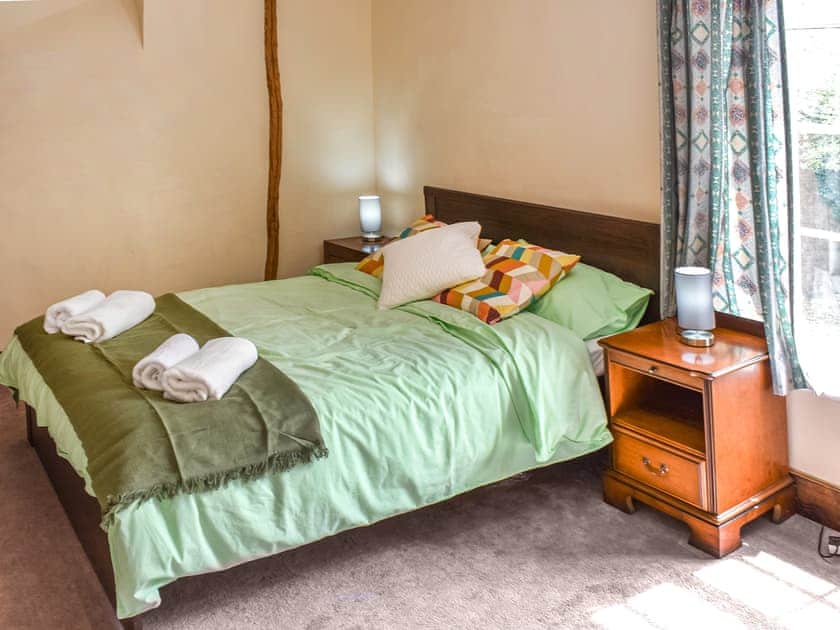 Double bedroom | Chilton Manor House, Sittingbourne, near Faversham