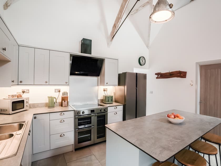Open plan living space | Milkmaid’s Barn - Woodend Farm, Huntley