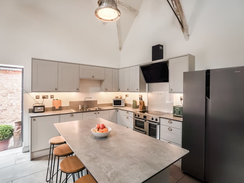 Open plan living space | Milkmaid’s Barn - Woodend Farm, Huntley