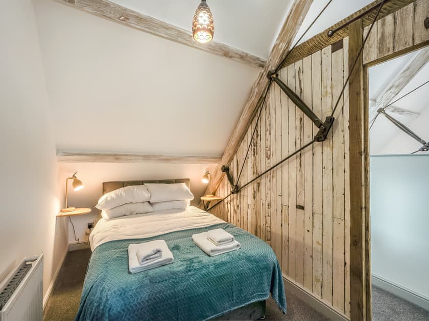 Double bedroom | Milkmaid’s Barn - Woodend Farm, Huntley