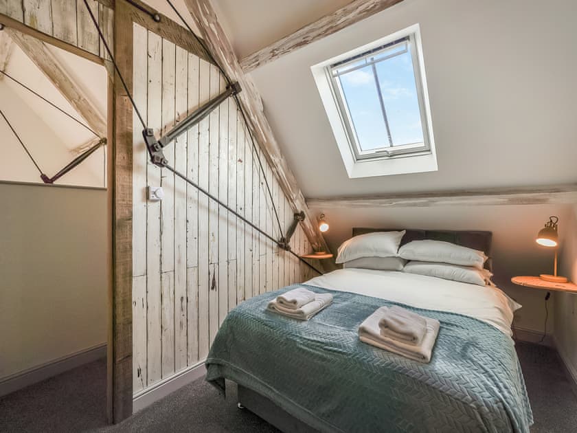 Double bedroom | Milkmaid’s Barn - Woodend Farm, Huntley