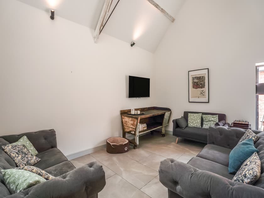 Sitting room | Milkmaid’s Barn - Woodend Farm, Huntley