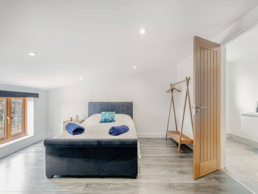 Double bedroom | Juglans Barn, Belper