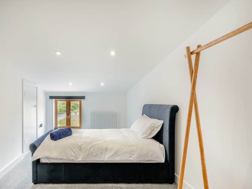 Double bedroom | Juglans Barn, Belper