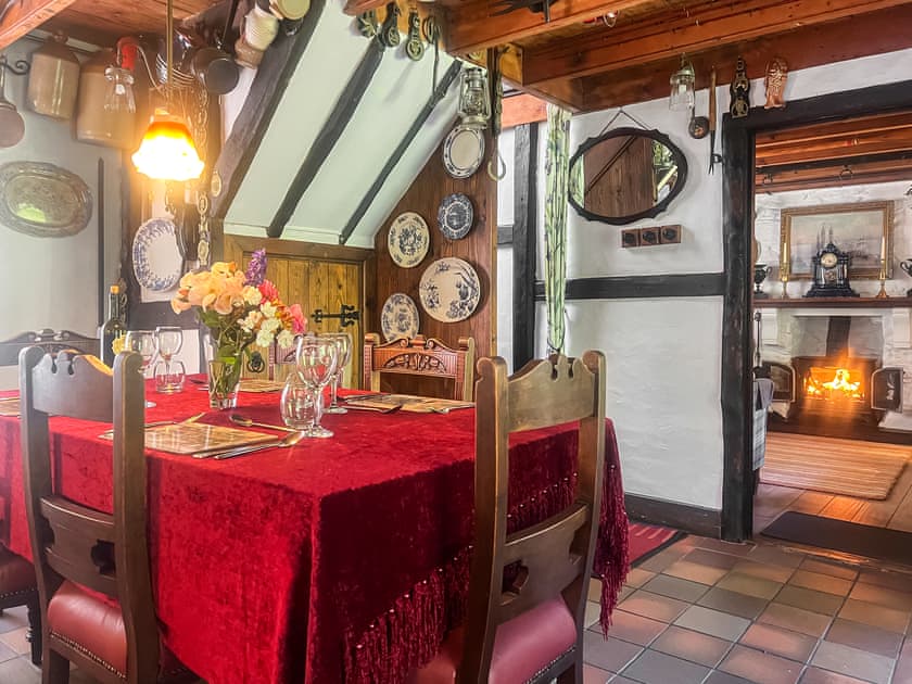 Dining Area | Monthly Tutor’s Cottage, Fishguard