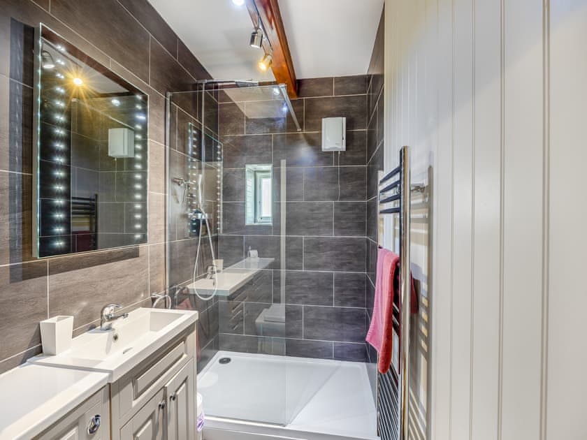 Bathroom | The Stables - Jockhedge, Burgh Le Marsh, near Skegness