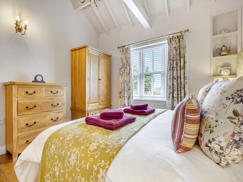 Double bedroom | The Barn - Jockhedge, Burgh Le Marsh